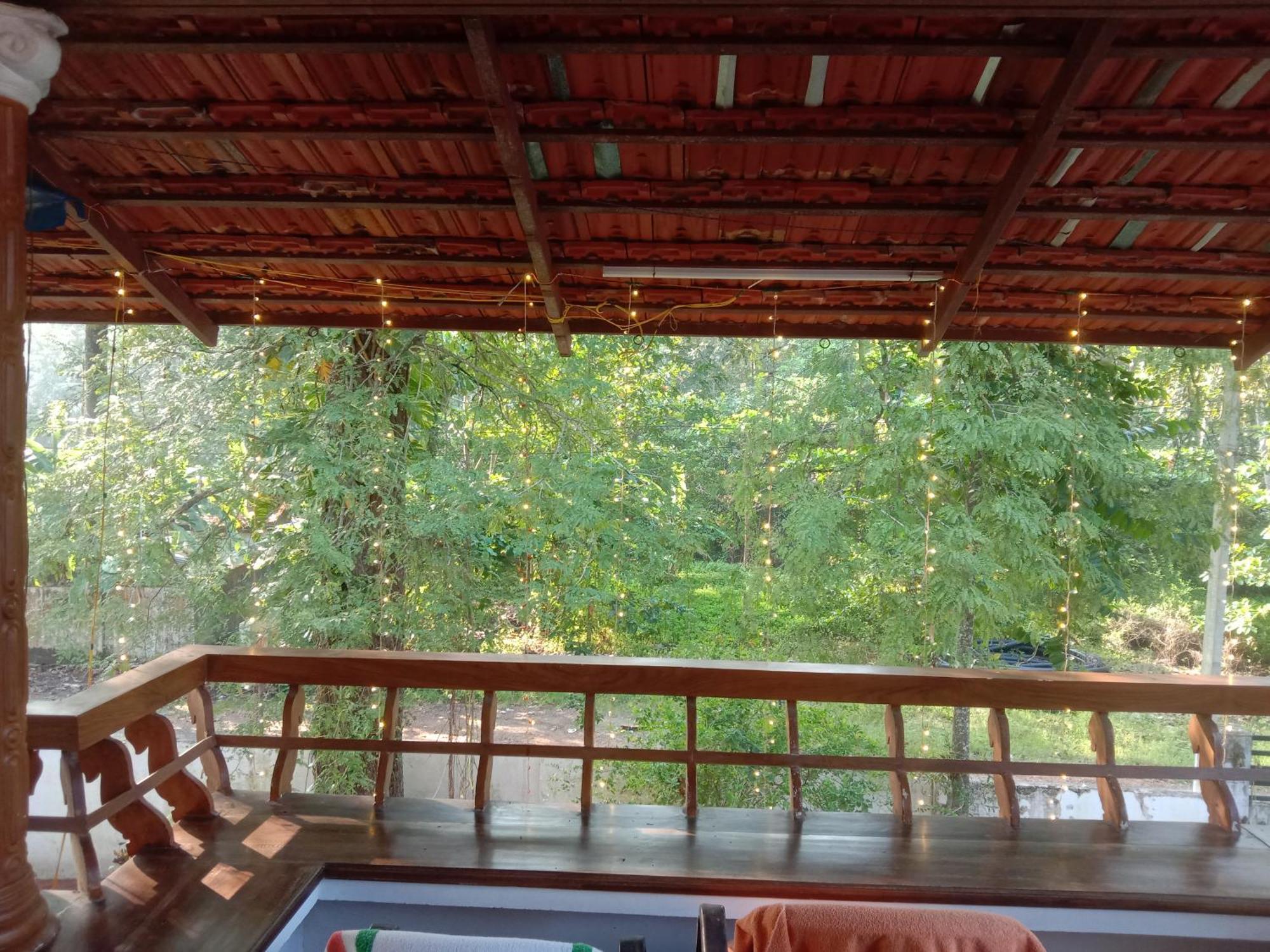 'Marari Johns Homestay' Mararikulam, Alappuzha Bagian luar foto
